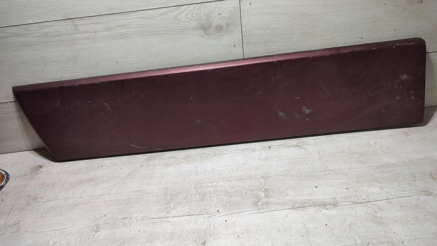 moulding door left front Mercedes w201 190