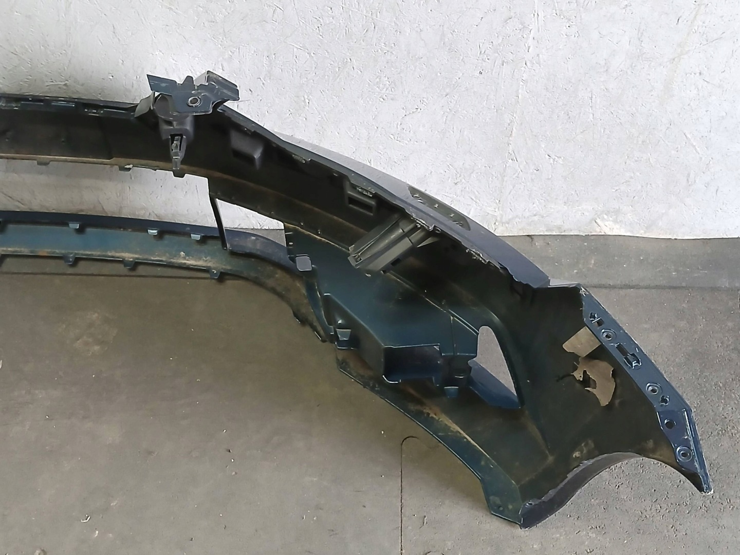bumper front SKODA SUPERB III 3 3V