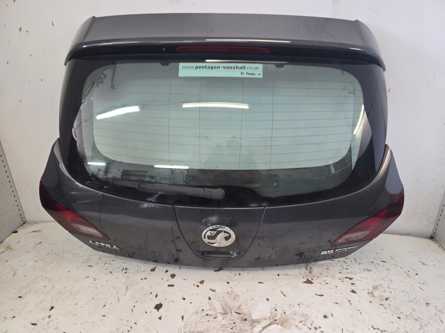OPEL ASTRA J 4 IV LIFT HB trunk door boot Z190