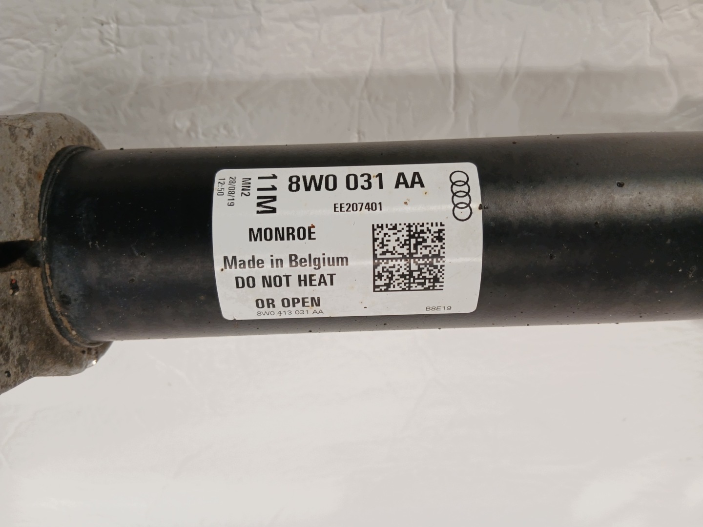 AUDI A4 B9 LIFT shock absorber right front front 8W0413031AA