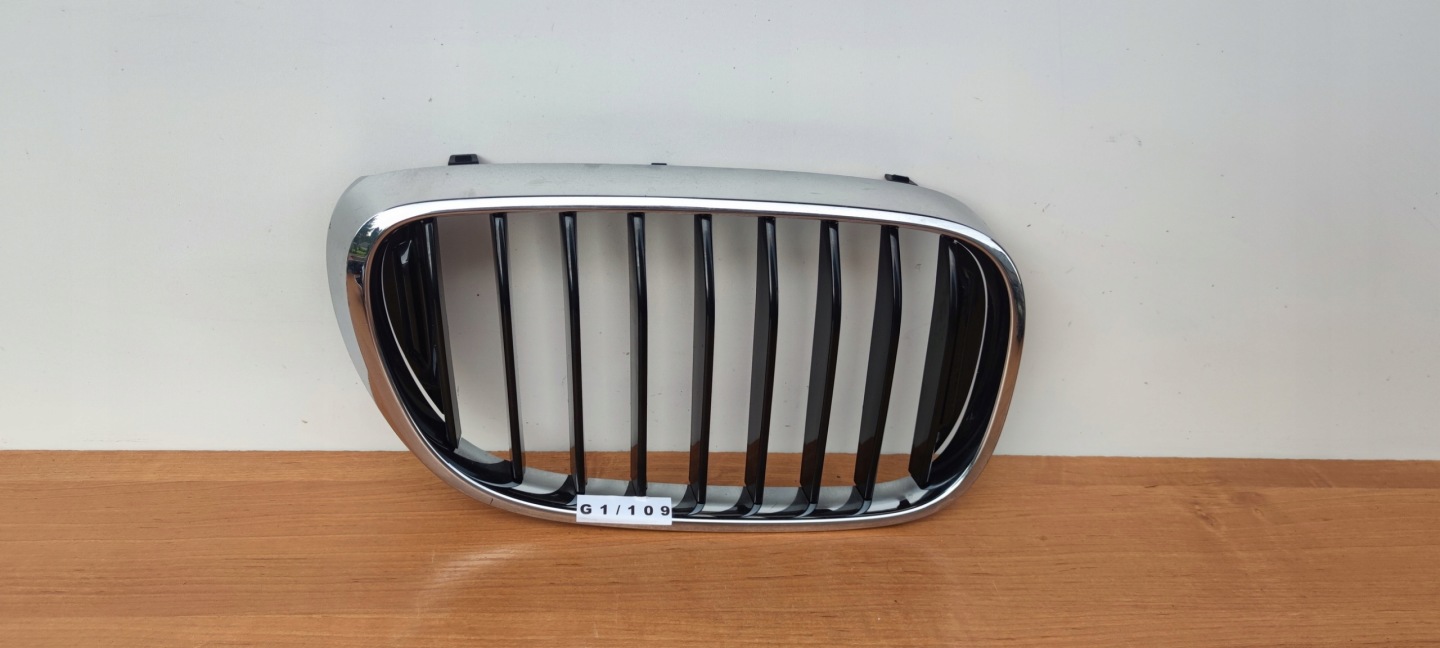 BMW 7 G11 G12 right grid kidney grille black the centre