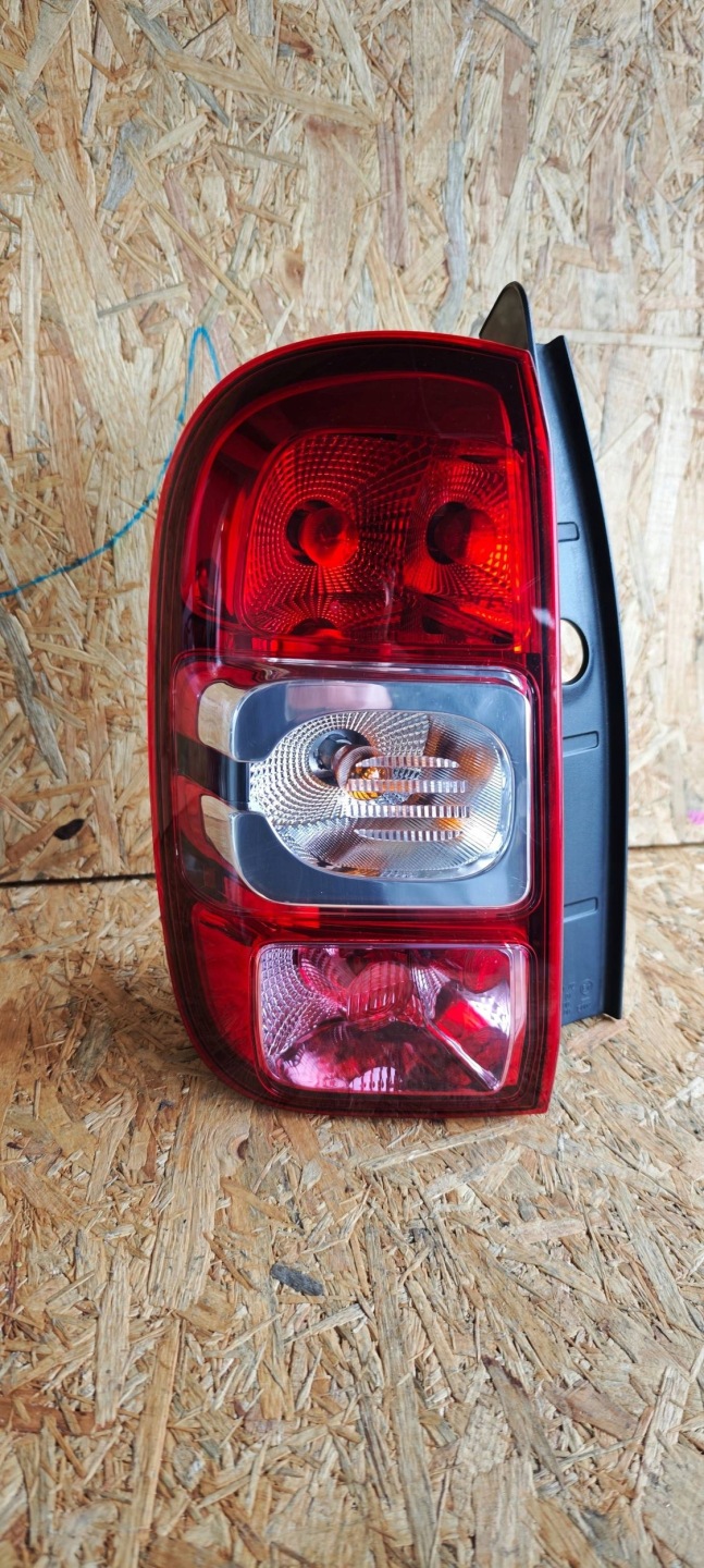 light rear rear part side left Dacia Duster 265551679r