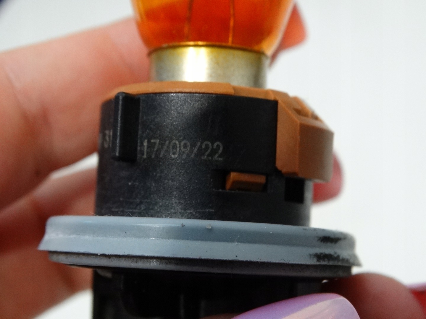 a bulb+ OPRAWKA lights front VW FORD TOYOTA 5140193102