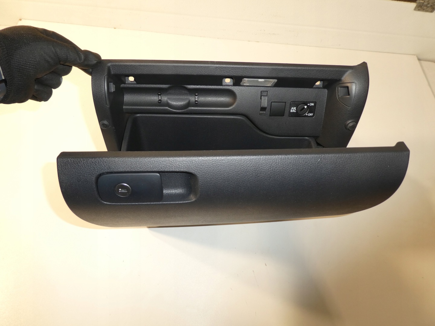 VW GOLF VI PLUS HANDSCHUHFACH DES BEIFAHRERS 5M1857097Q