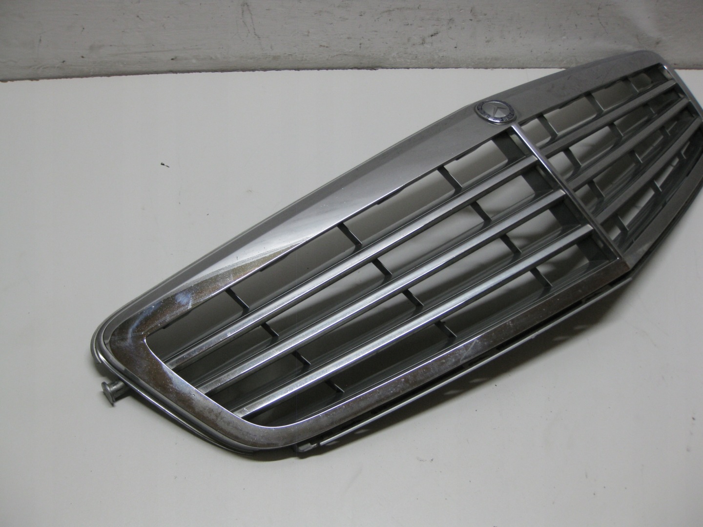 MERCEDES W204 11R front PREKLADgrill A2048801483