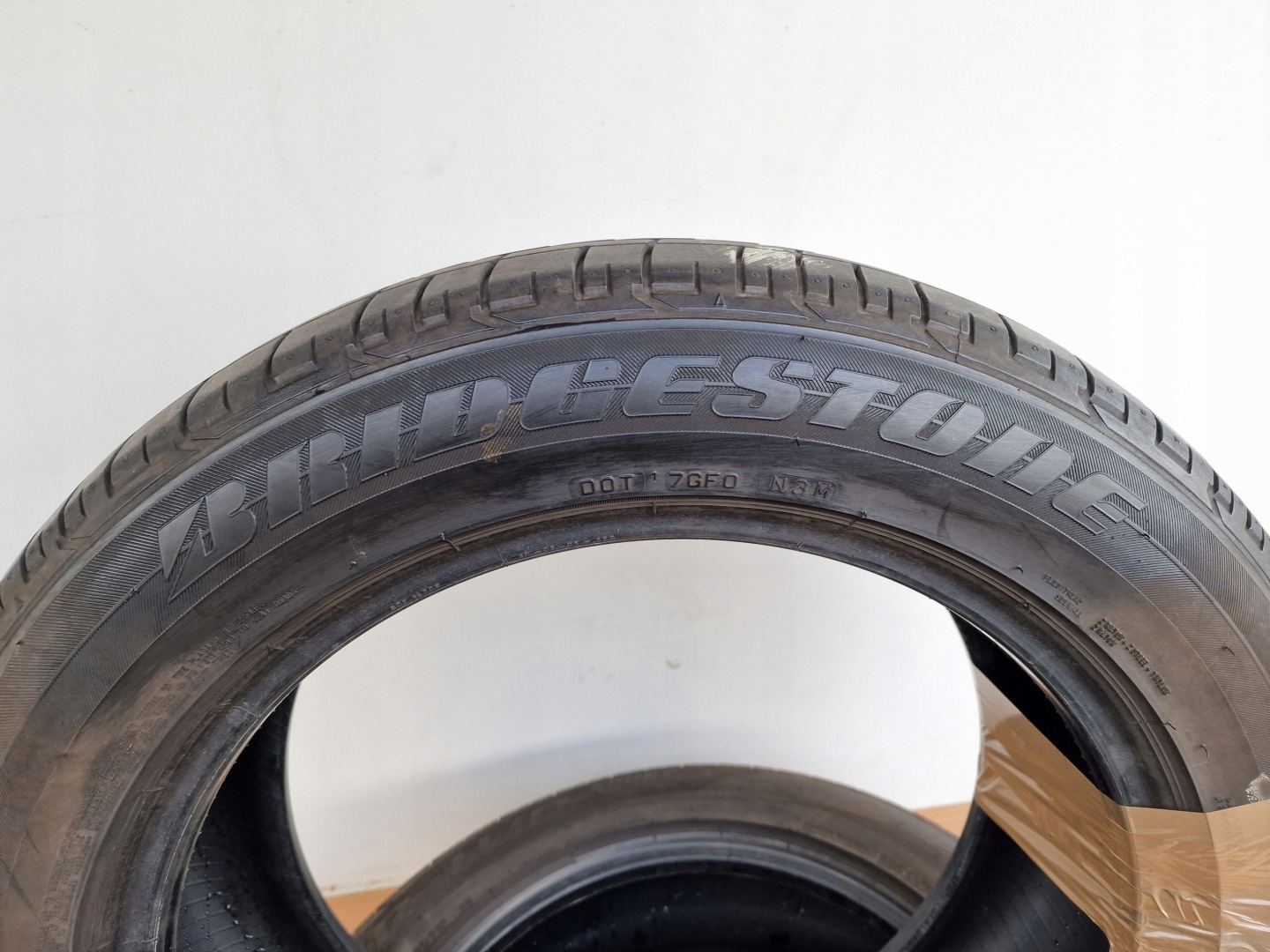 tyres PARA LATO BRIDGESTONE 235 55 19 R19 101W