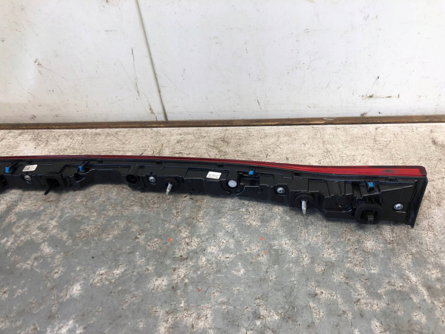 light cap bonnet LED CUPRA BORN 10F945093