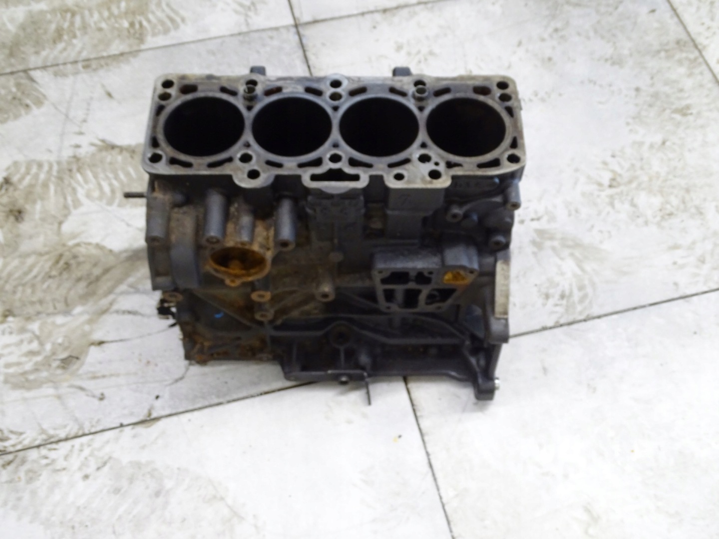 BLOK Motore SKODA SUPERB II PASSAT B7 Q3 2.0 TDI CFF