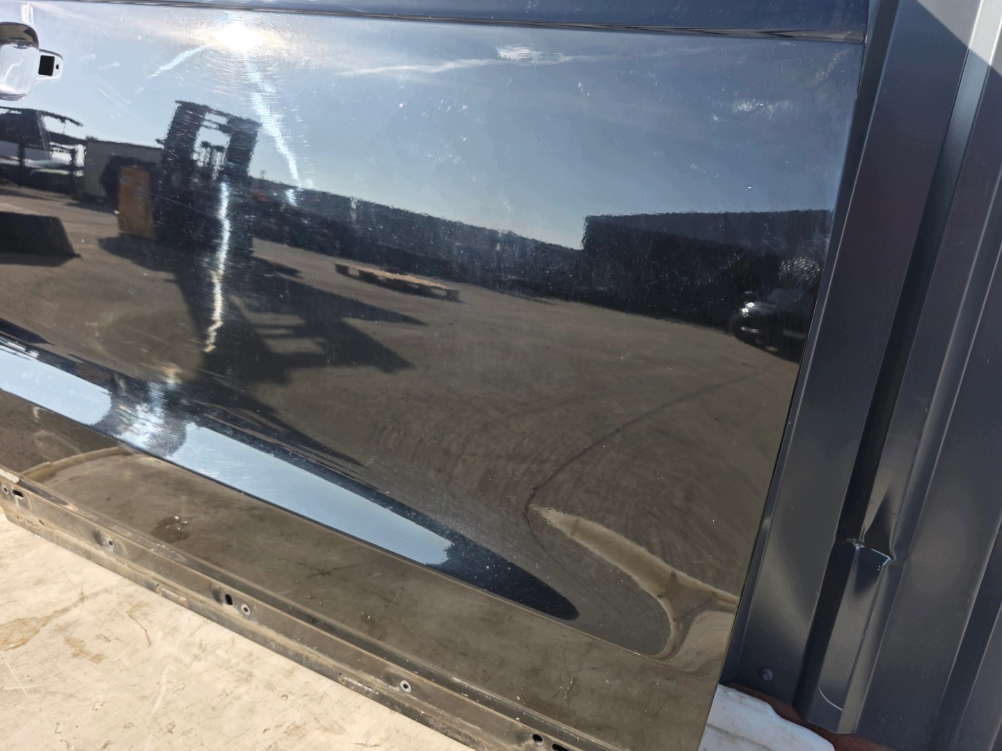 door right front AUDI Q3 8U 2010-2016 LY9B original !!! 14/1