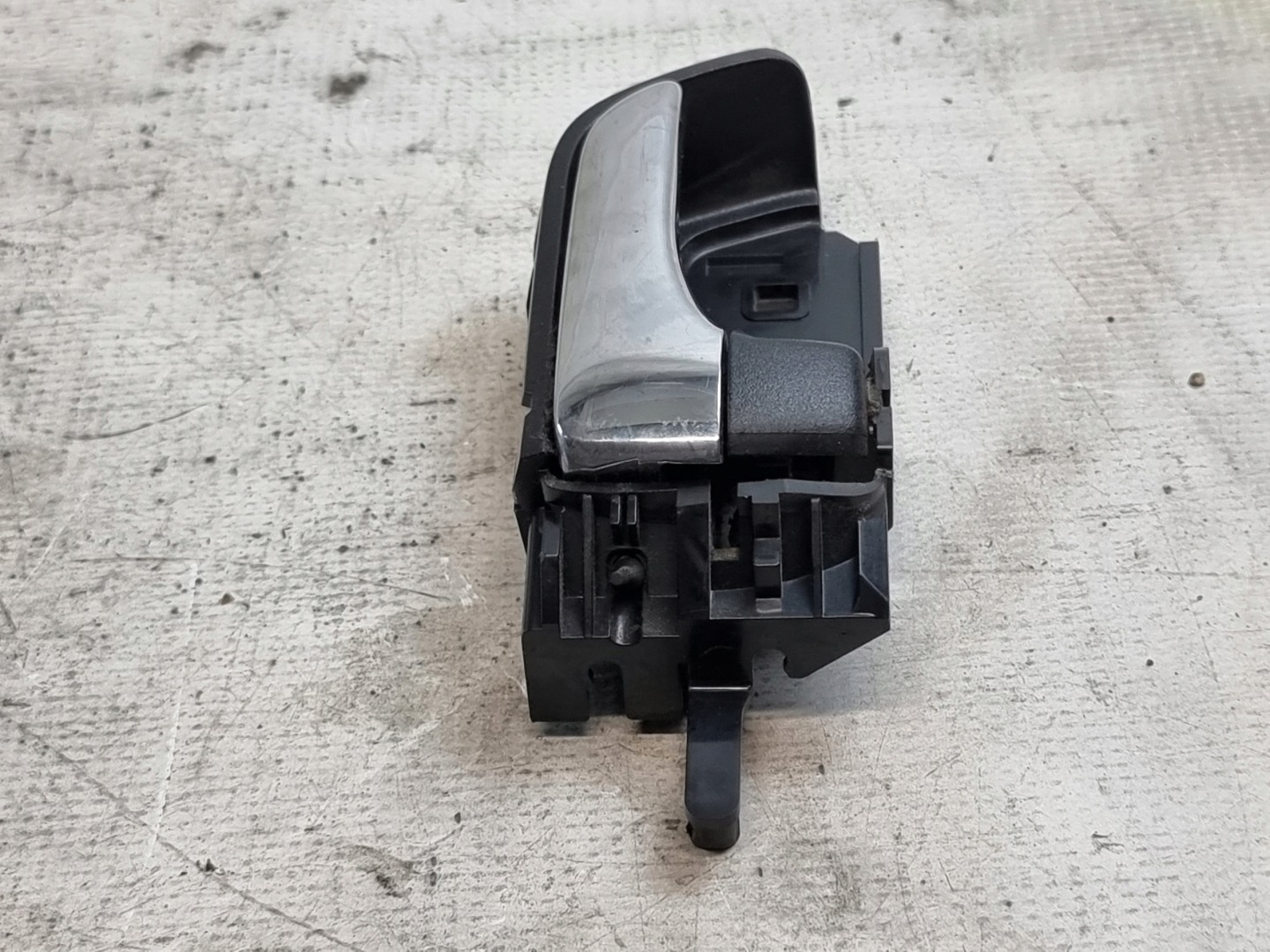 handle inner right rear part OE 69274-47020 TOYOTA PRIUS II 08r