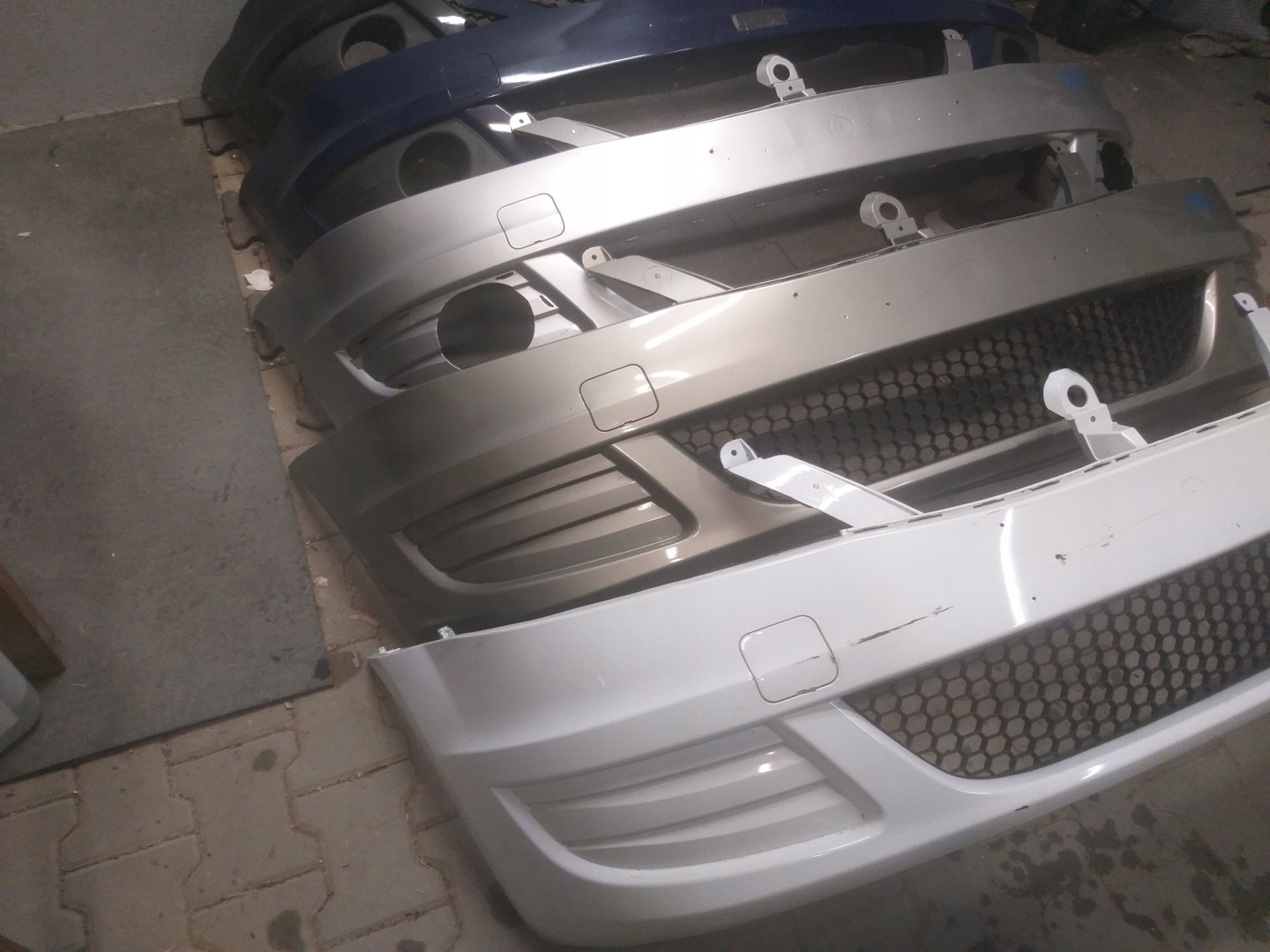 bumper front DACIA LOGAN LIFT 08