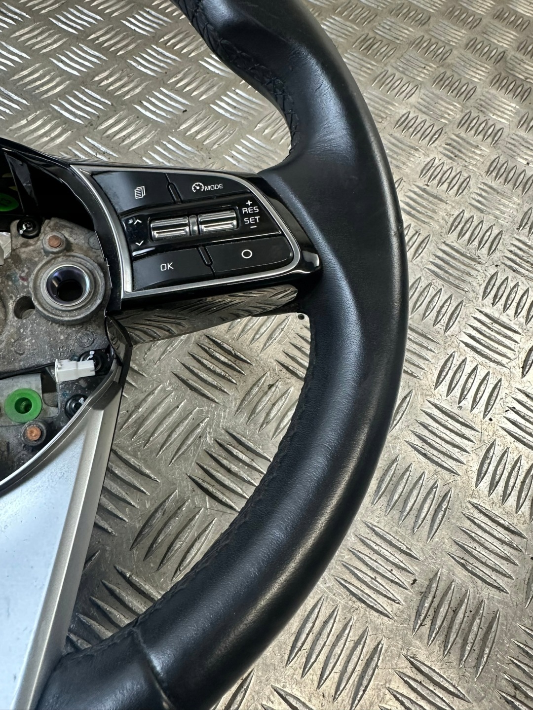 steering wheel, MULTIFUNKCYJNA KIA PRO CEED III 56100J7470CEP
