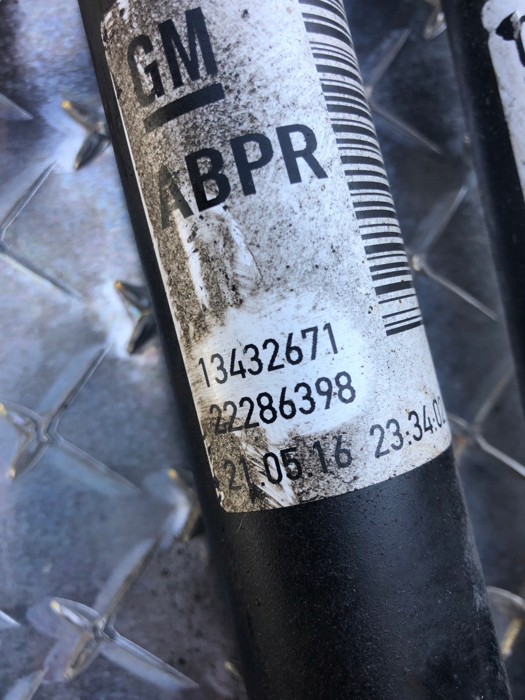 Stoßdämpfer heck KOMPLET CORSA E 13432671 13432672