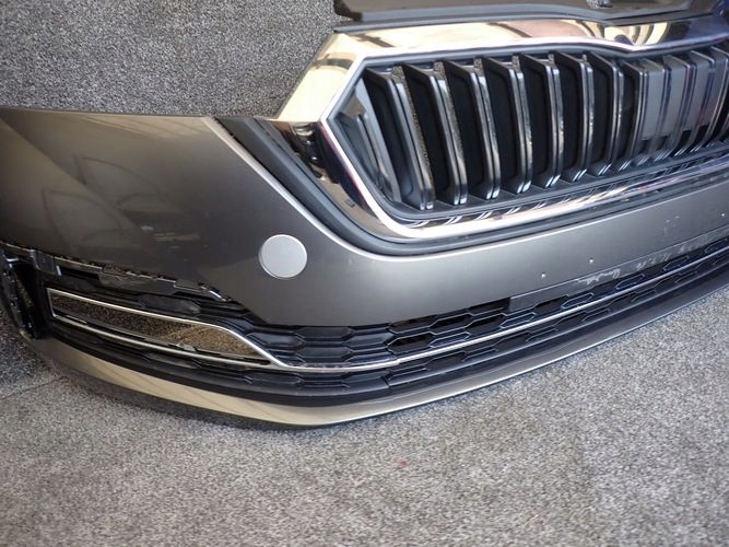 SKODA OCTAVIA IV FRONTSTOSSSTANGE VORNE AIR LUFT