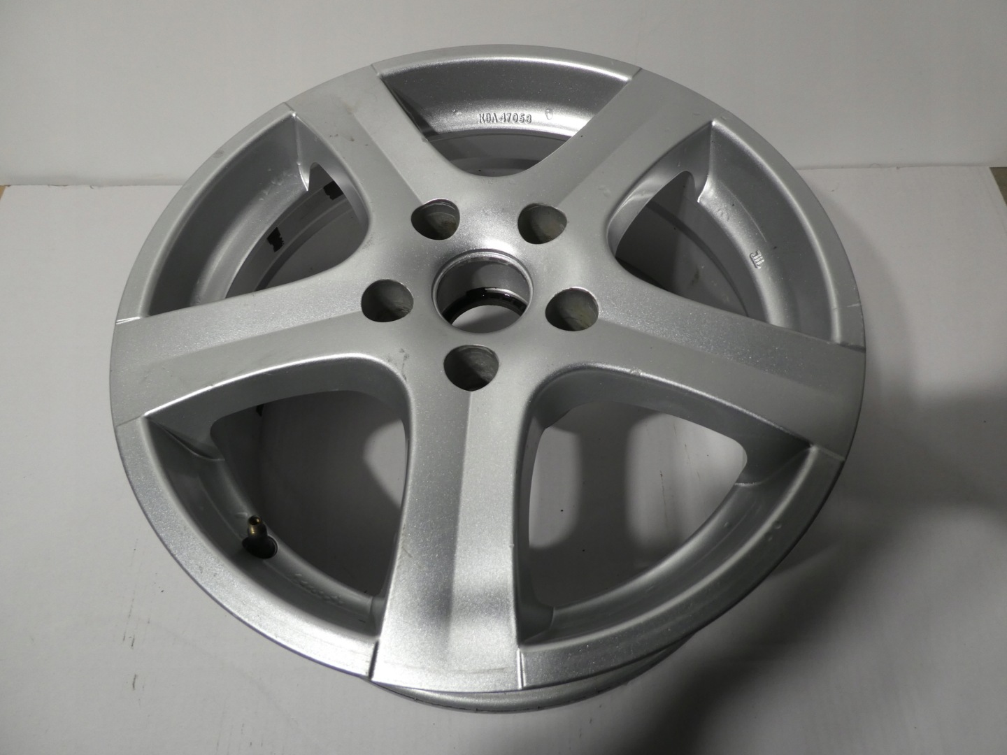 1X disk hliníkový disk VW 5X112 KBA 47058 16 CALI