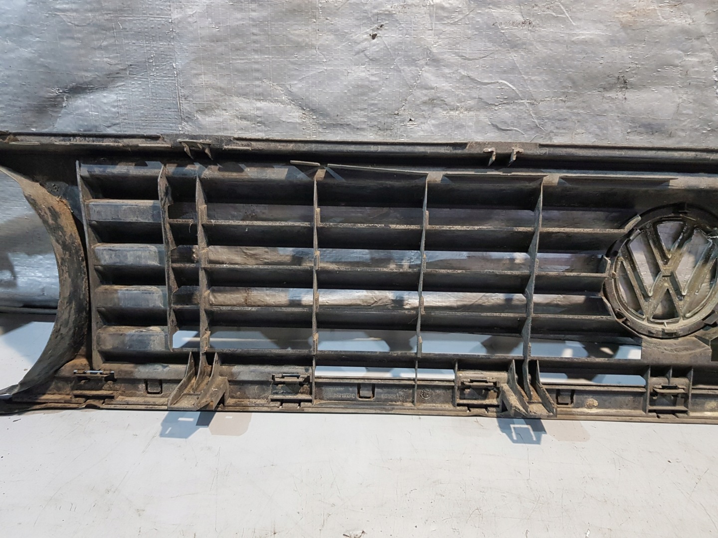 VW GOLF II 2 grill grille grid radiator frame