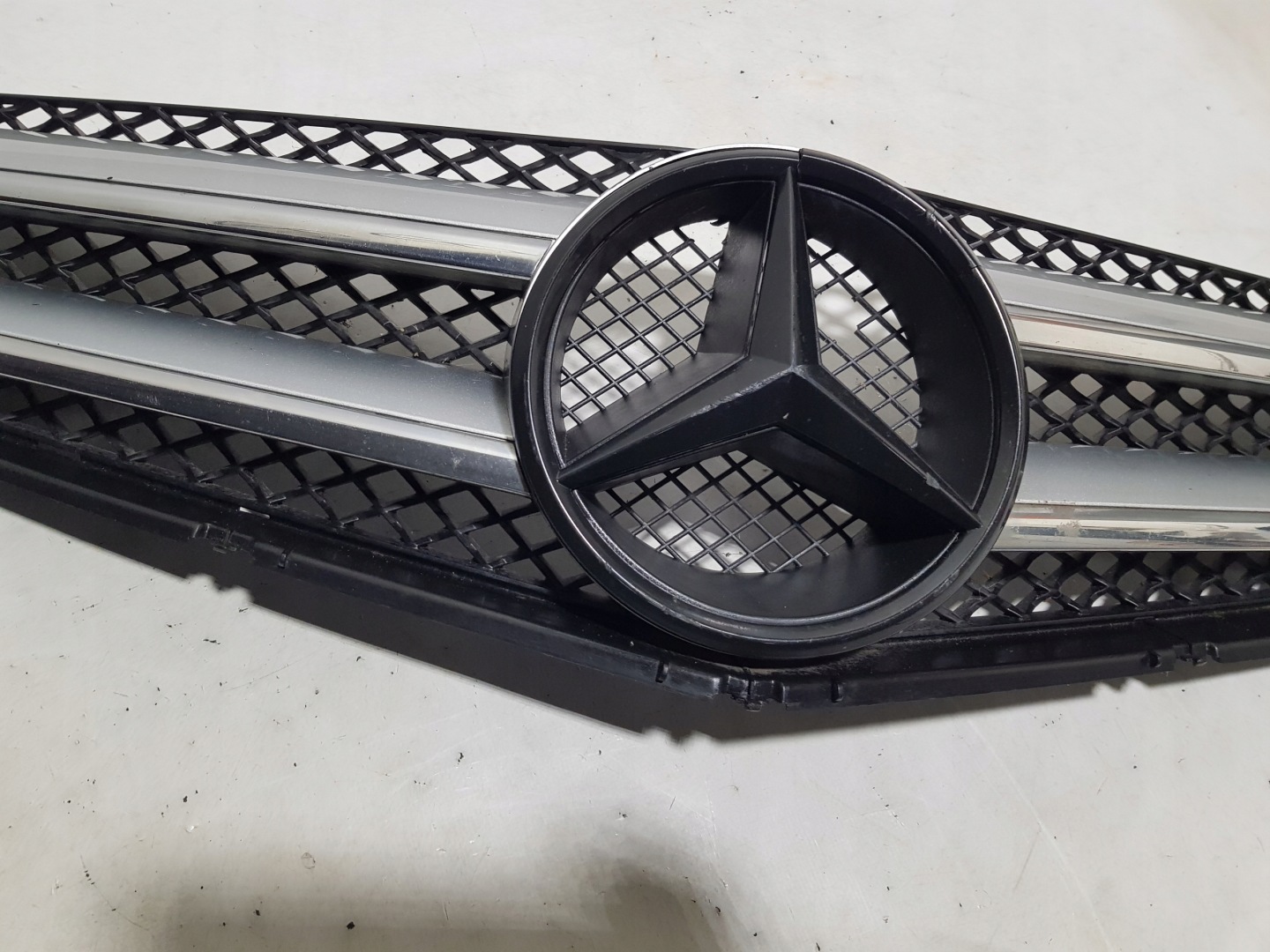 mask hűtőrács MERCEDES E-KLASA COUPE CABRIO W207 C207