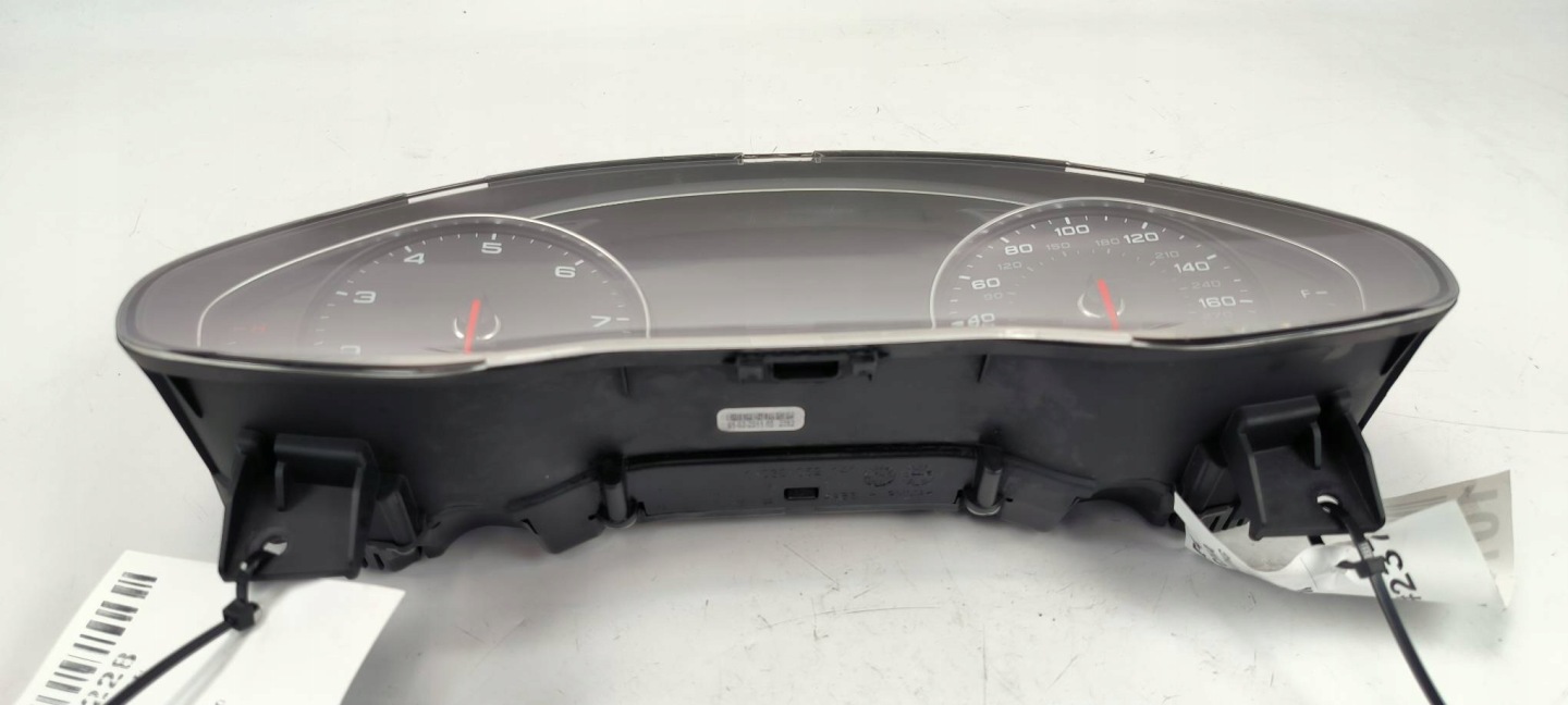 kilometar sat brzinomjer sat 4H0920920C AUDI A8