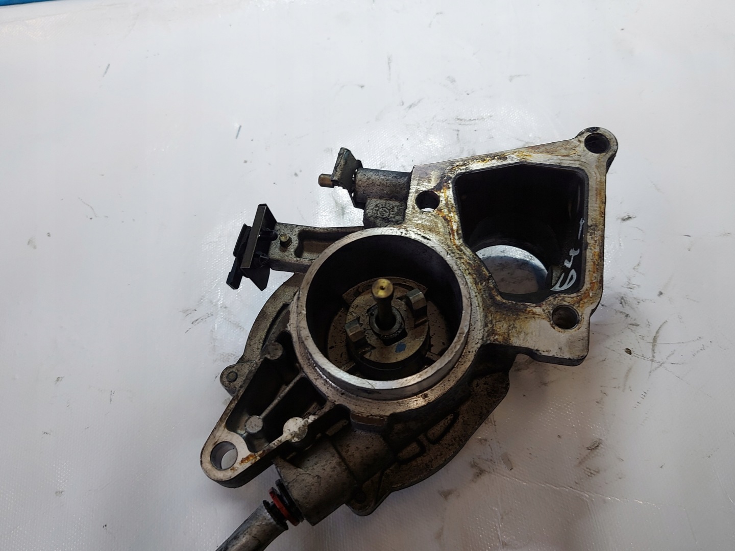 Pompa VACUM MONDEO MK3 2.0 TDCI XS7Q2A451BH