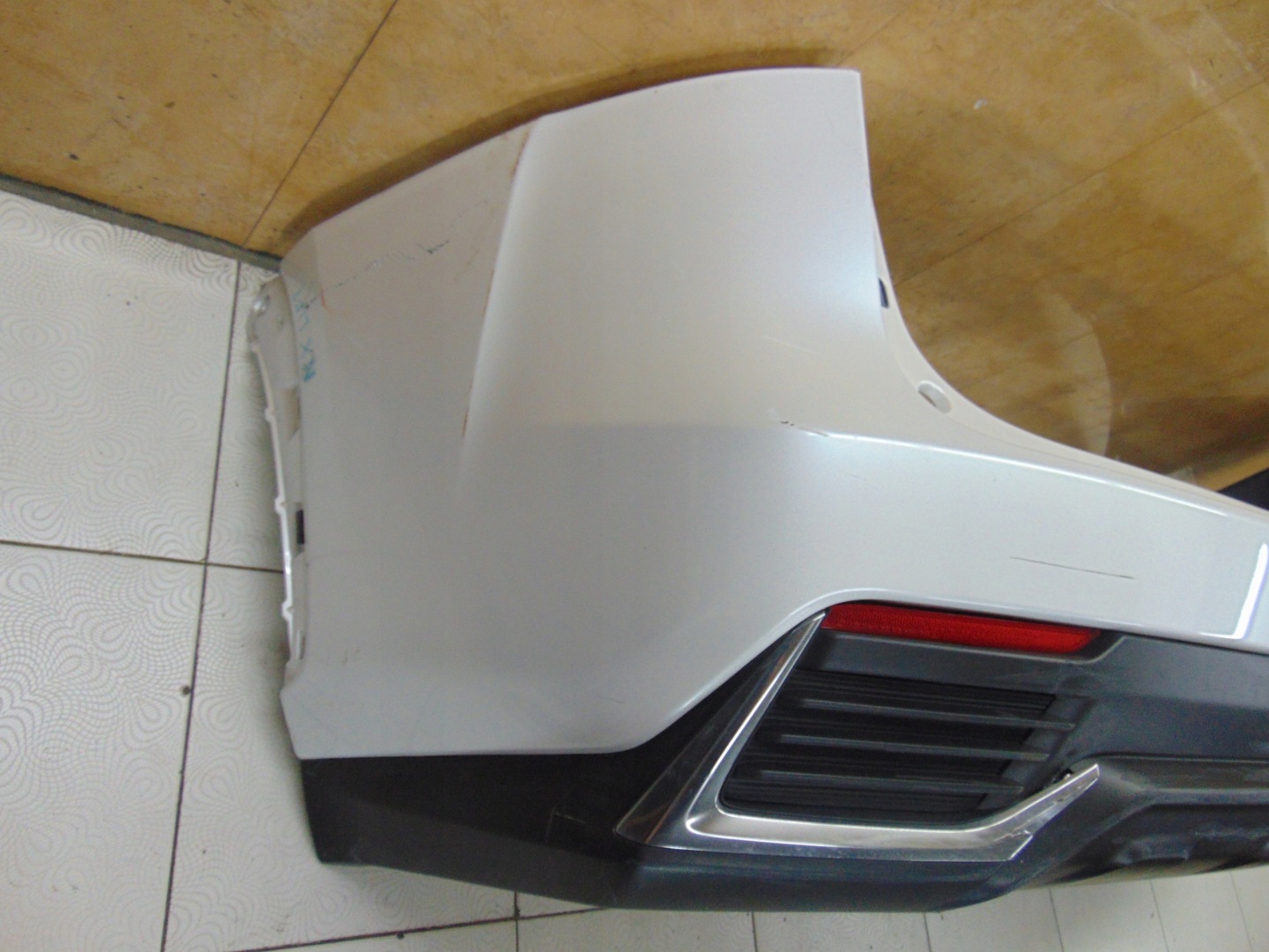 STOSSSTANGE HECK HINTEN LEXUS NX LIFT