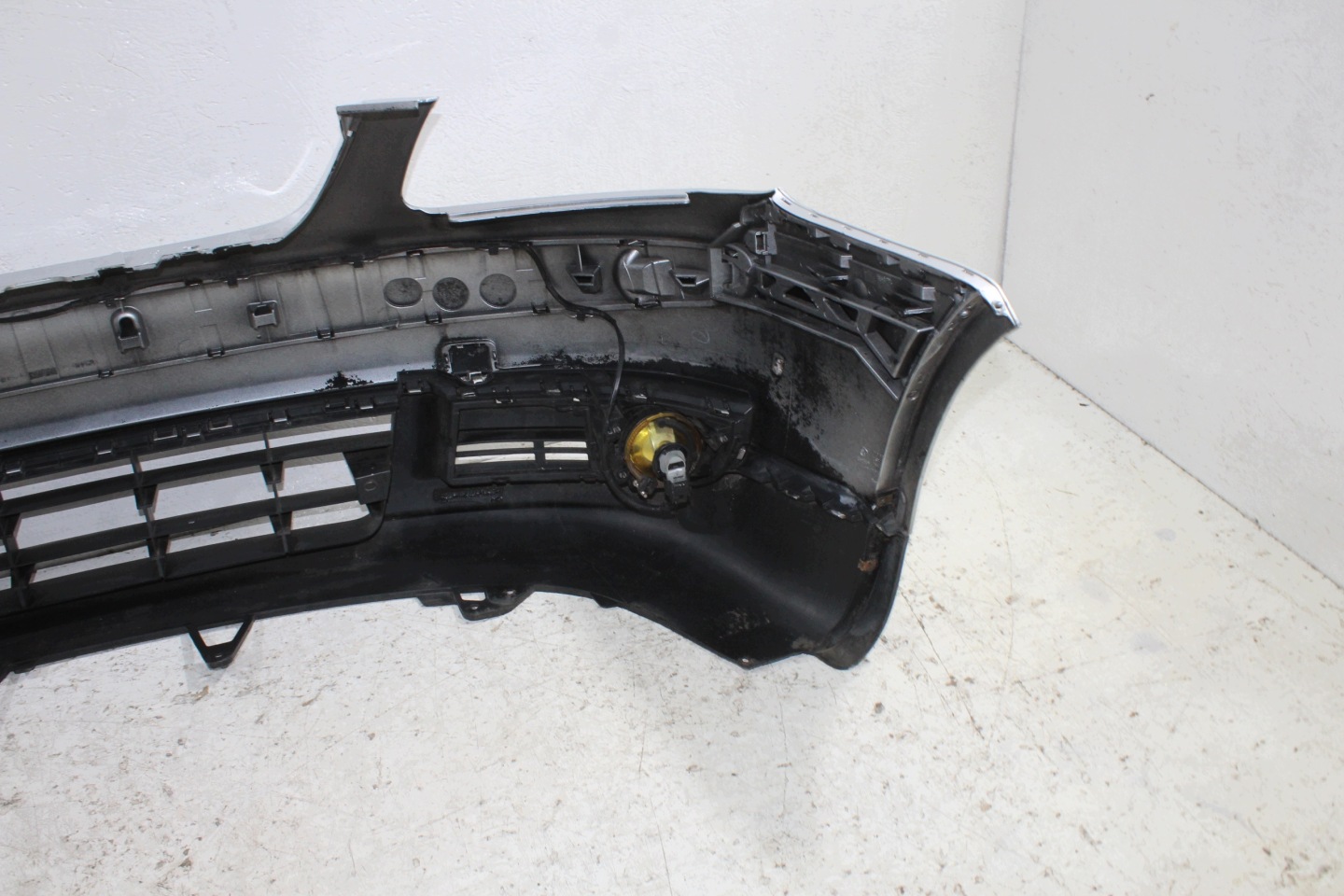 VW Touran Caddy bumper front front 1T0807221