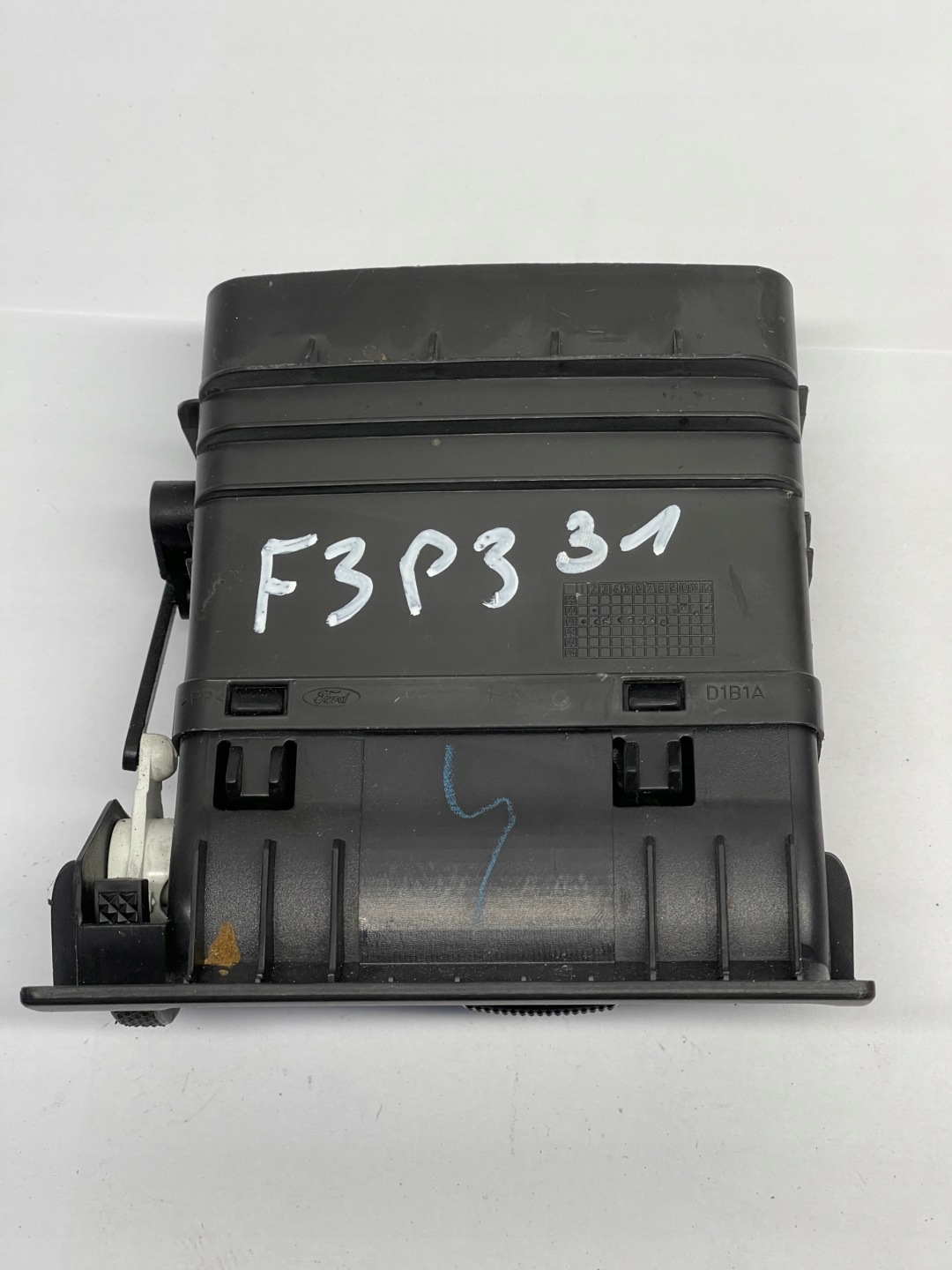 Lüftungsgitter des lüfters rechts MONDEO MK3 1S7H-A018B09-AD