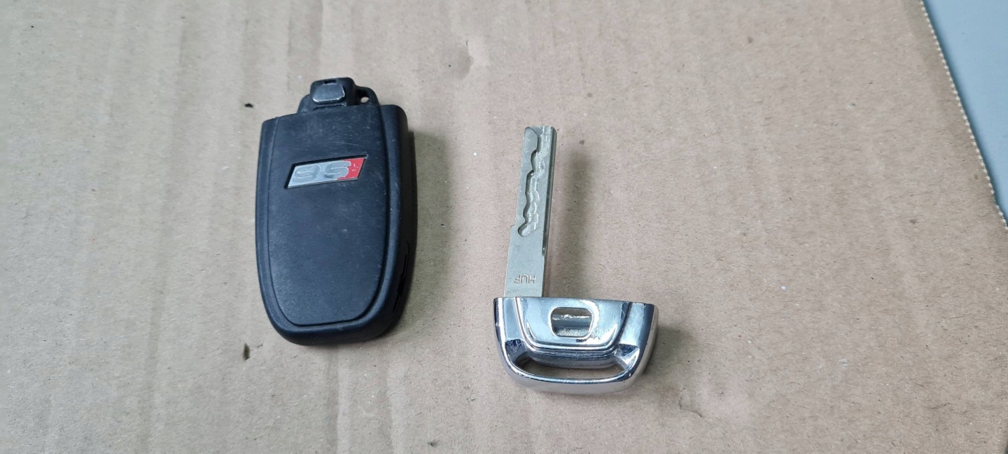 S6 A6 C7 4G A7 key key PILOT WERSJA USA 4G0959754BG