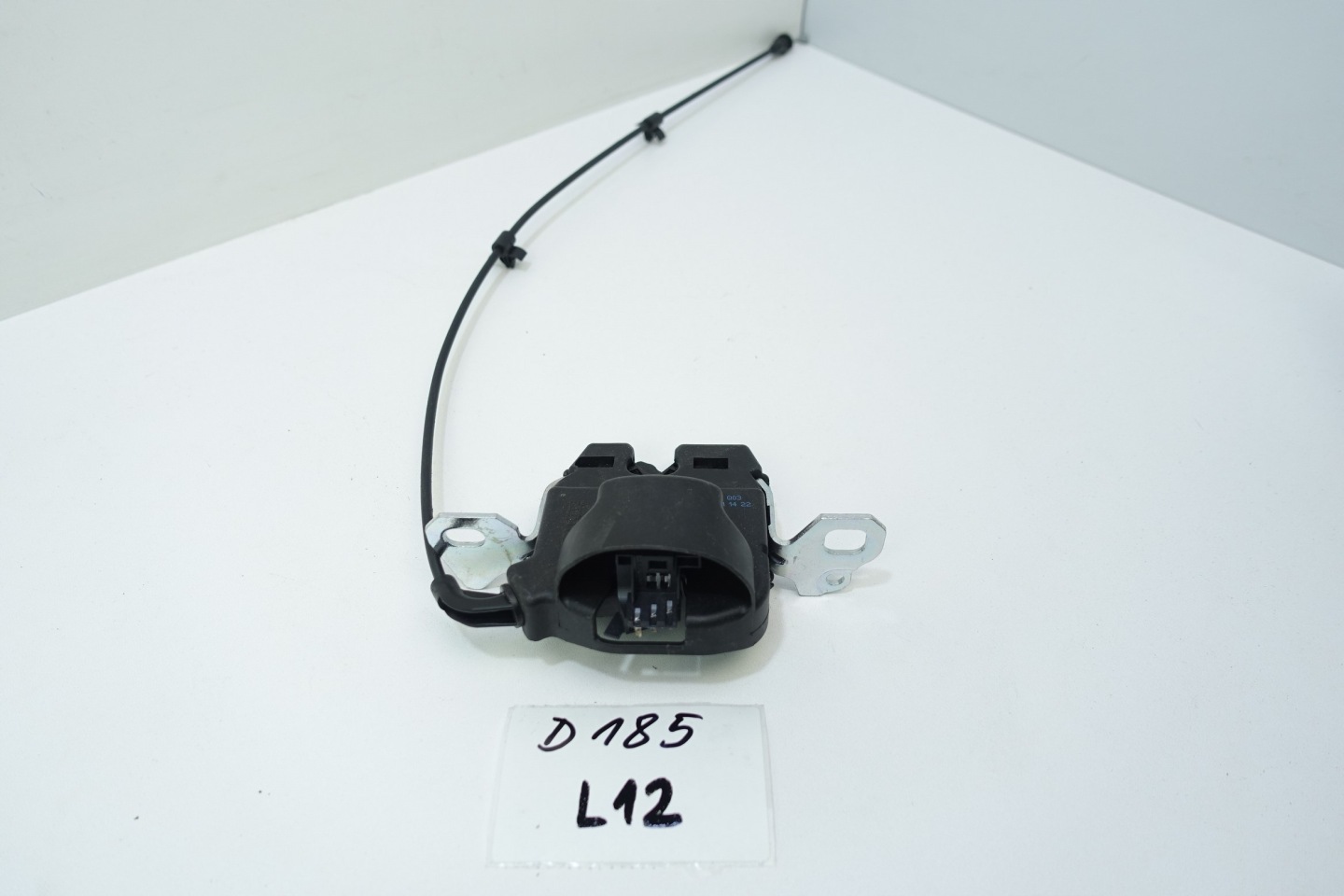 lock bonnet boot rear part MERCEDES C W205