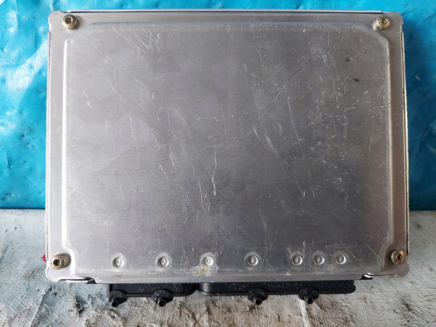 PASSAT B5 2.3 B 071906018AC control unit of the engine
