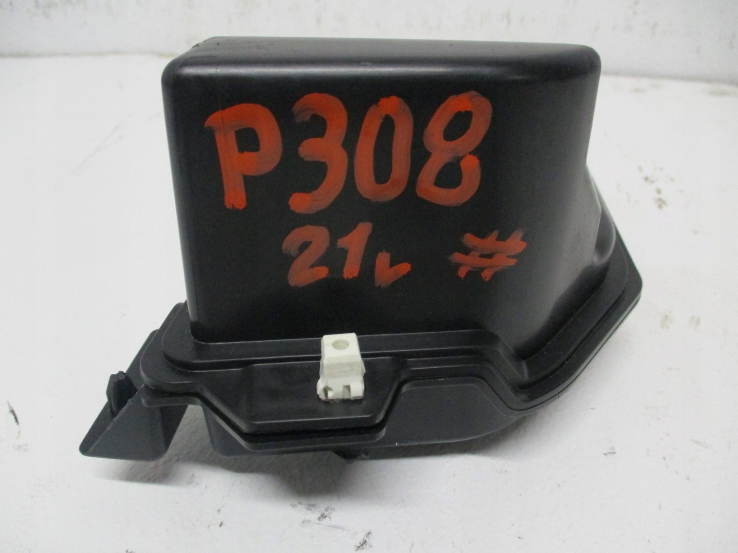 speaker below deske PEUGEOT 308 T10 9834816380