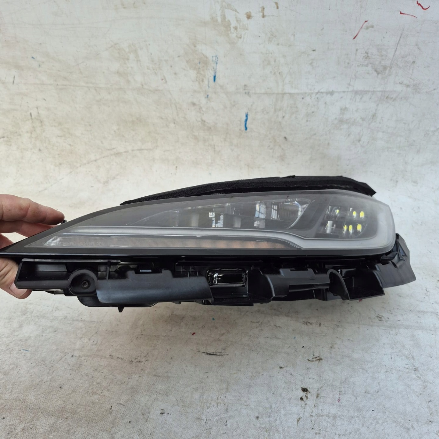 TESLA 3 HIGHLAND 23- light left front front FULL LED 1760888-00-F