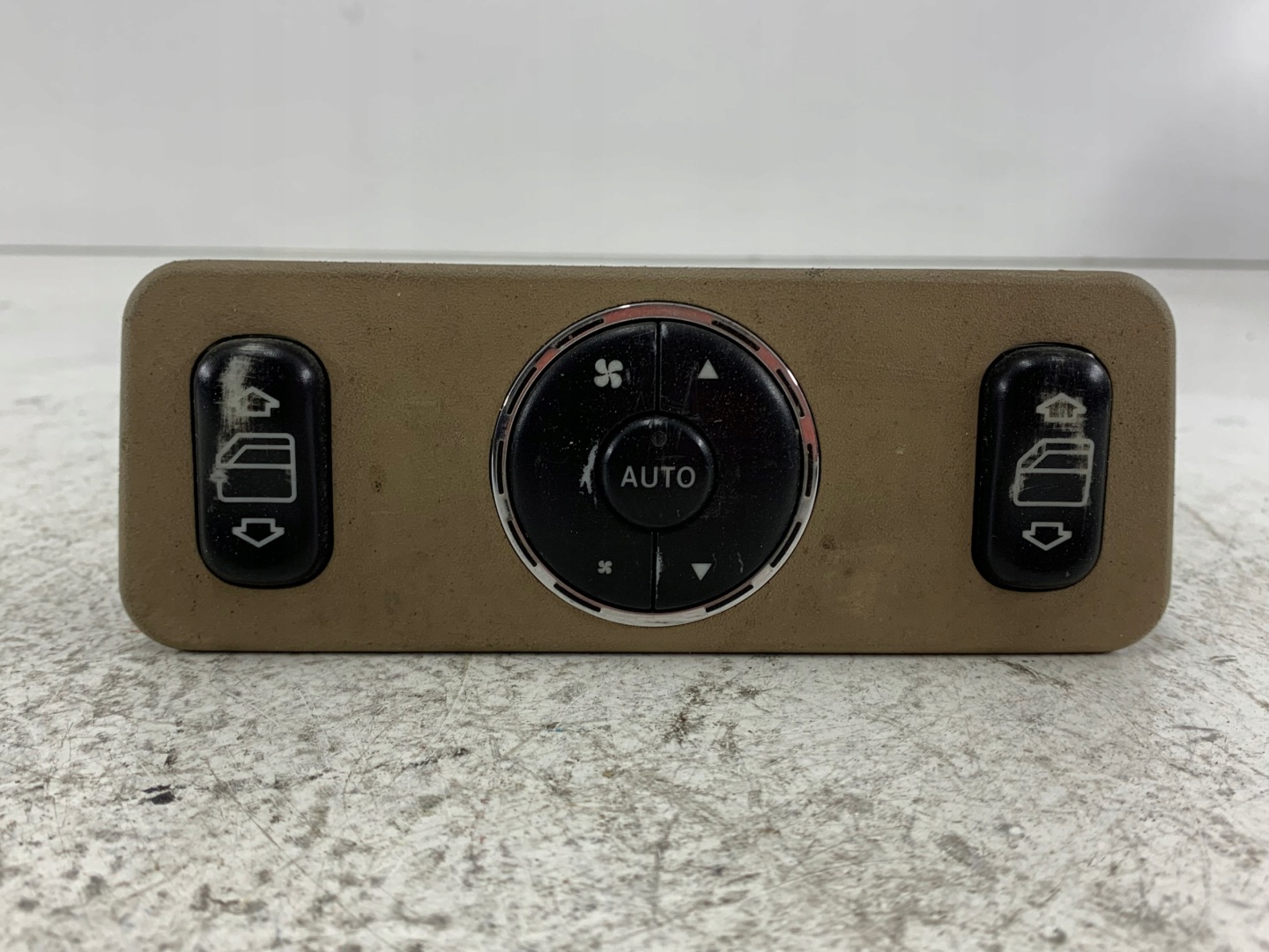 MERCEDES ML W163 control panel of the window 1638200326