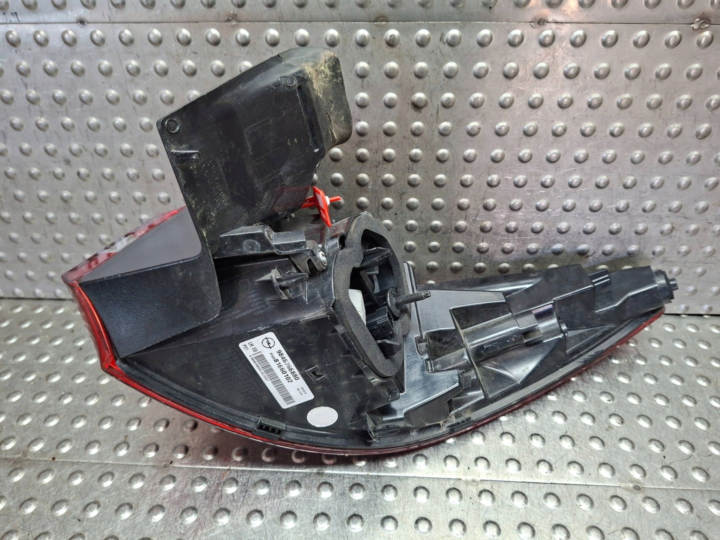 light left rear part 9846766880 OPEL GRANDLAND X 2021