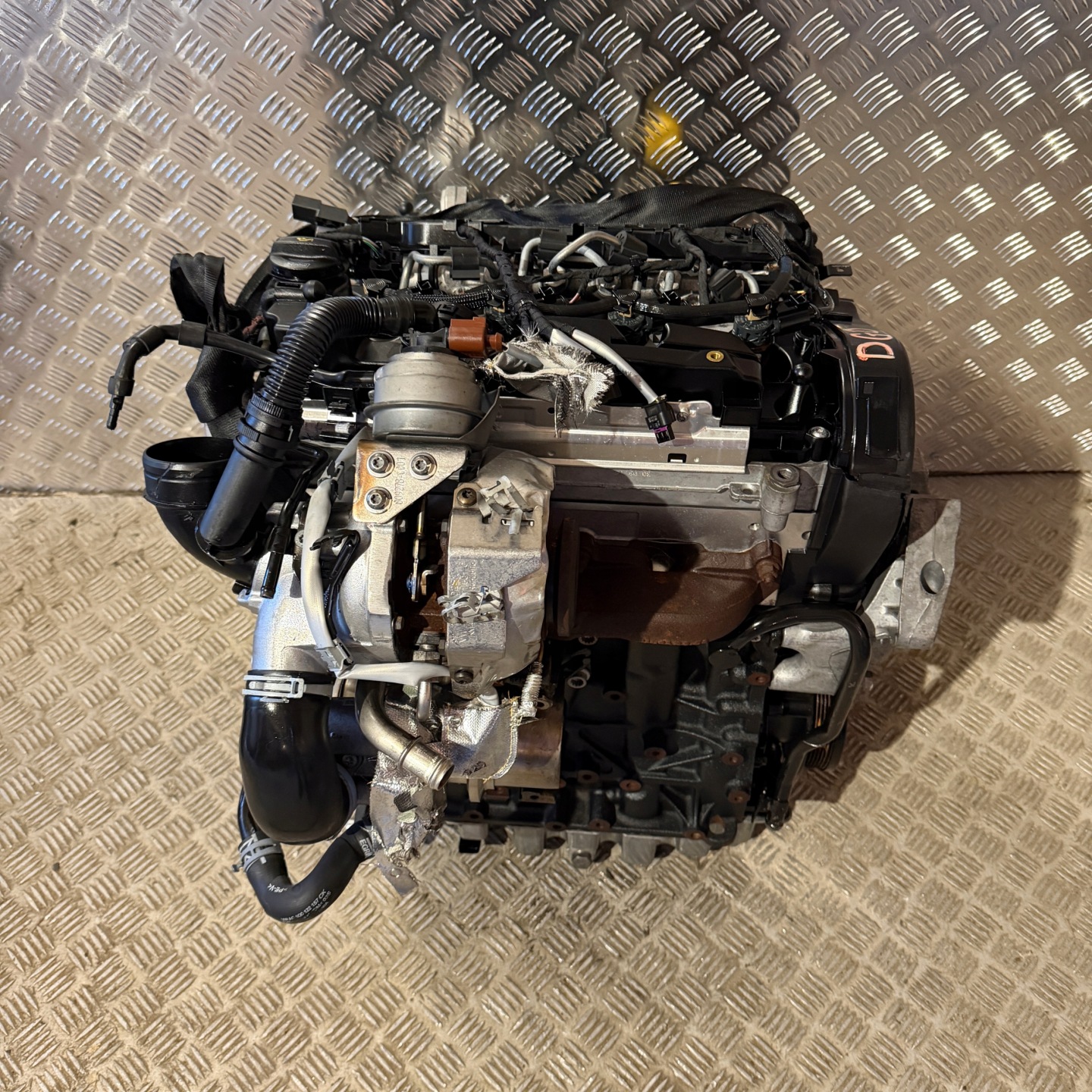 MOTOR ENGINE engine complete DGD VW SKODA SEAT 1.6 TDI SYMBOL DGD