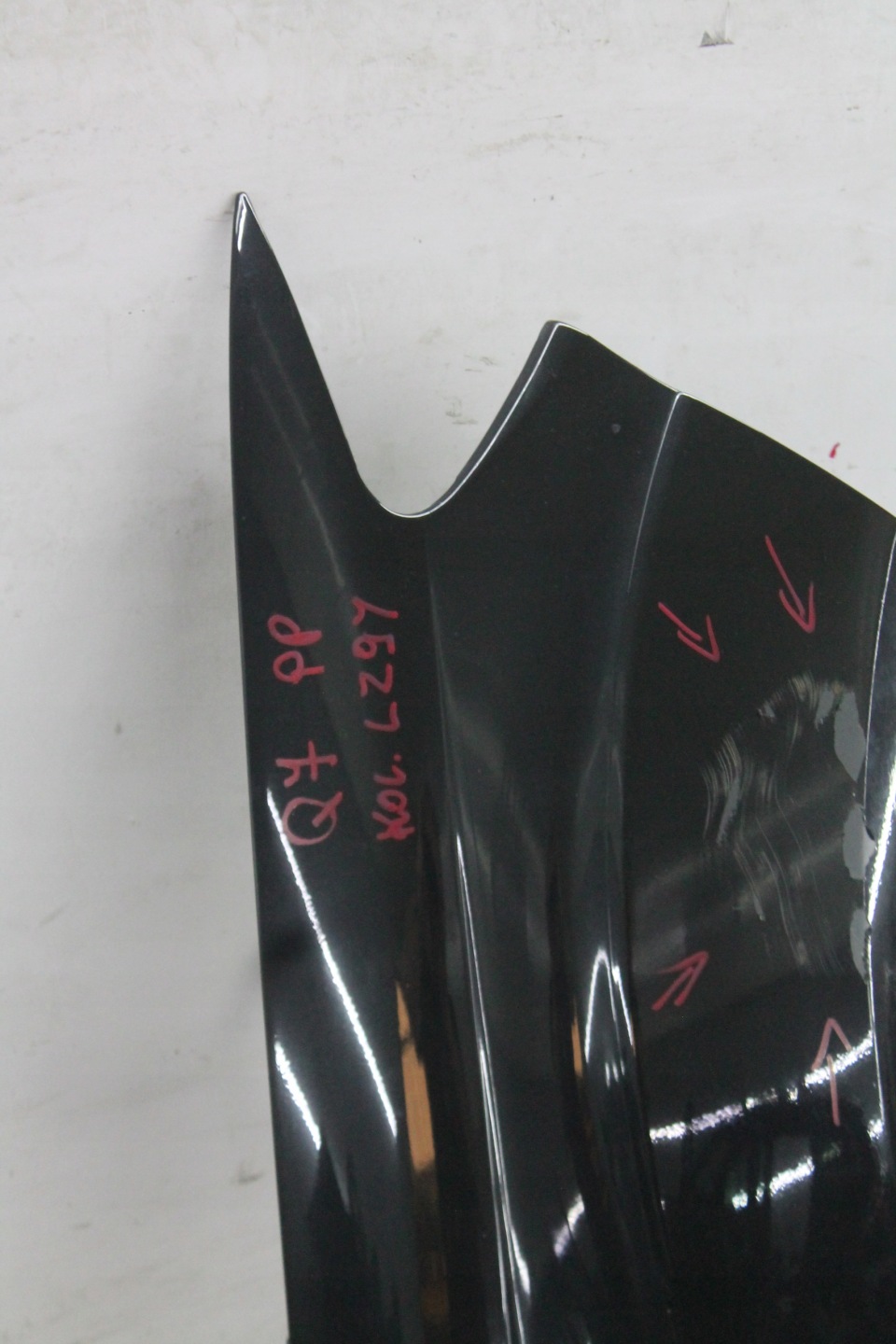 fender right front front AUDI Q7 4L LZ9Y 05-09