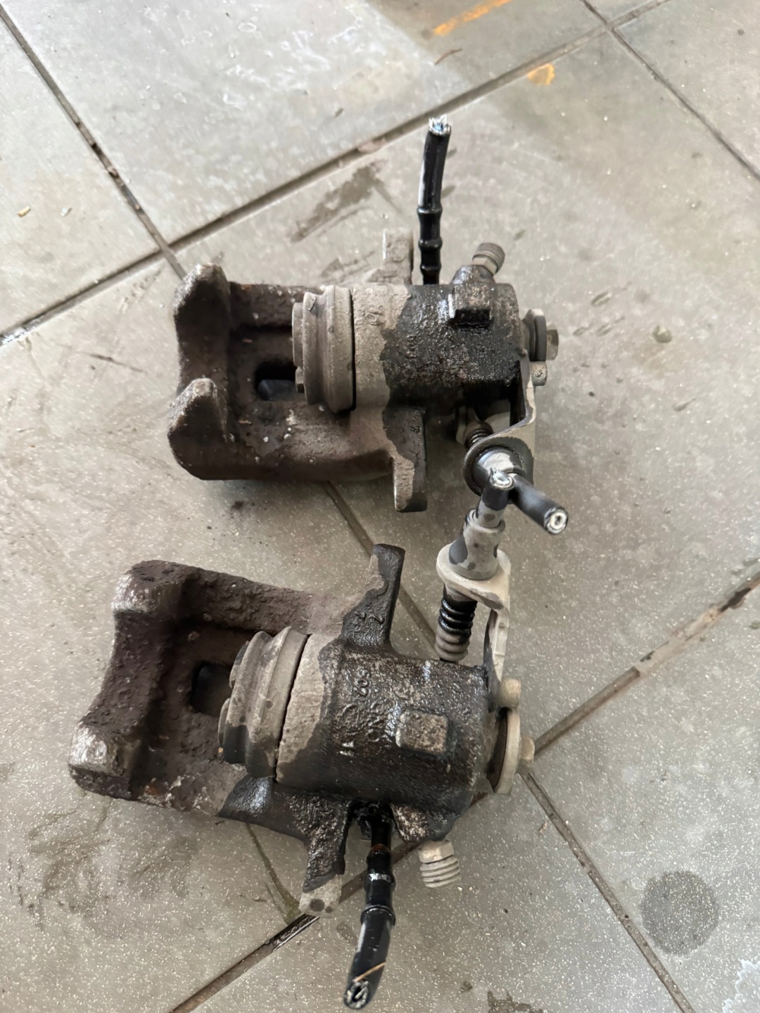 SEAT IBIZA IV caliper brake rear rear part KOMPLET left right