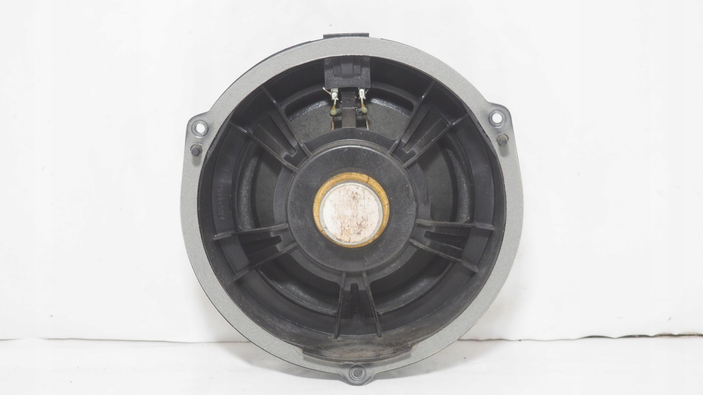 Audi Q5 8R speaker door right rear part