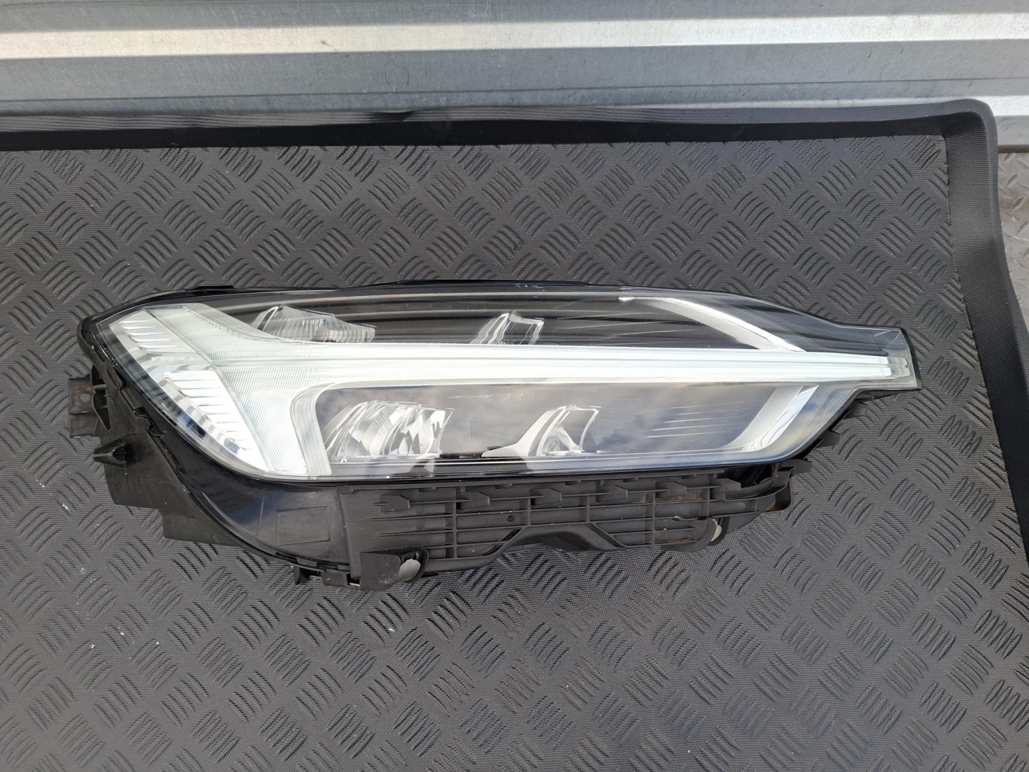 light front right front right FULL LED 31420420 ANGLIK VOLVO XC60 II