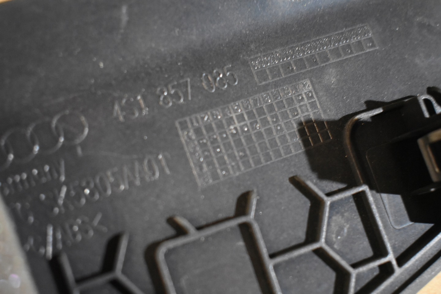 IDEALNA Blende Abdeckung konsole links AUDI R8 1