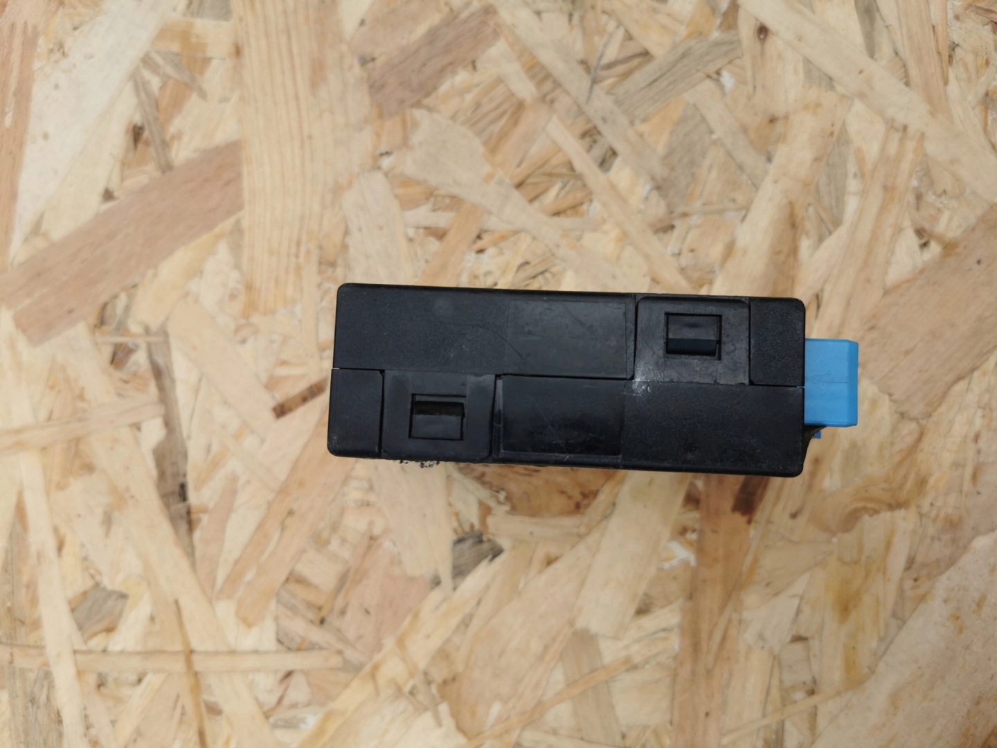 BMW E36 E34 module relay 05012130 8366381