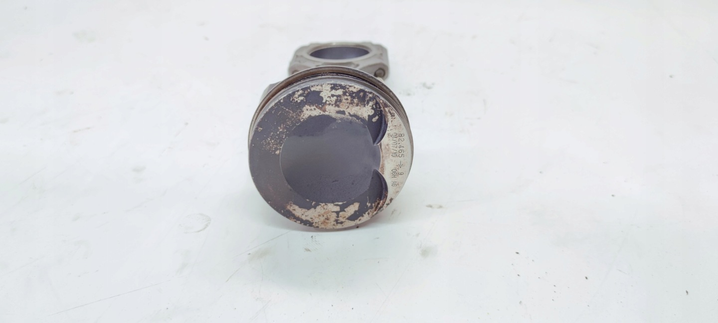 piston + connecting rod AUDI A4 A5 Q5 CAE 2.0 TFSI 06HB 82.465 06HAG
