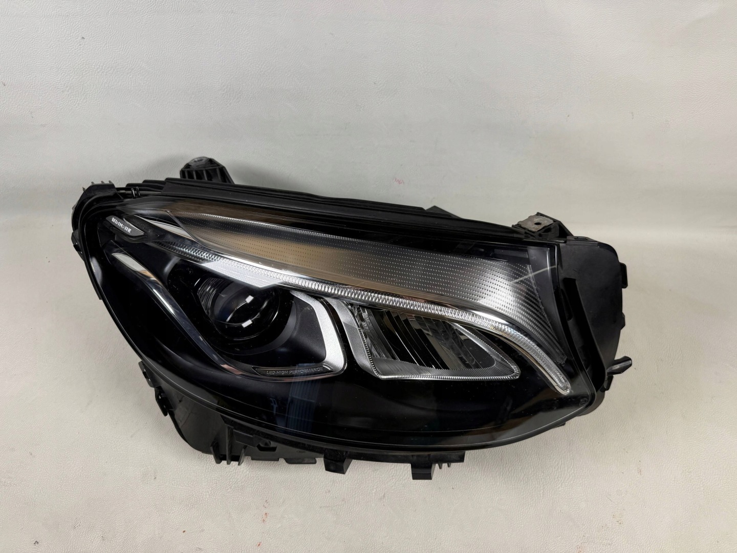 Mercedes W253 Glc 16- Performance Licht rechts vorne vorne