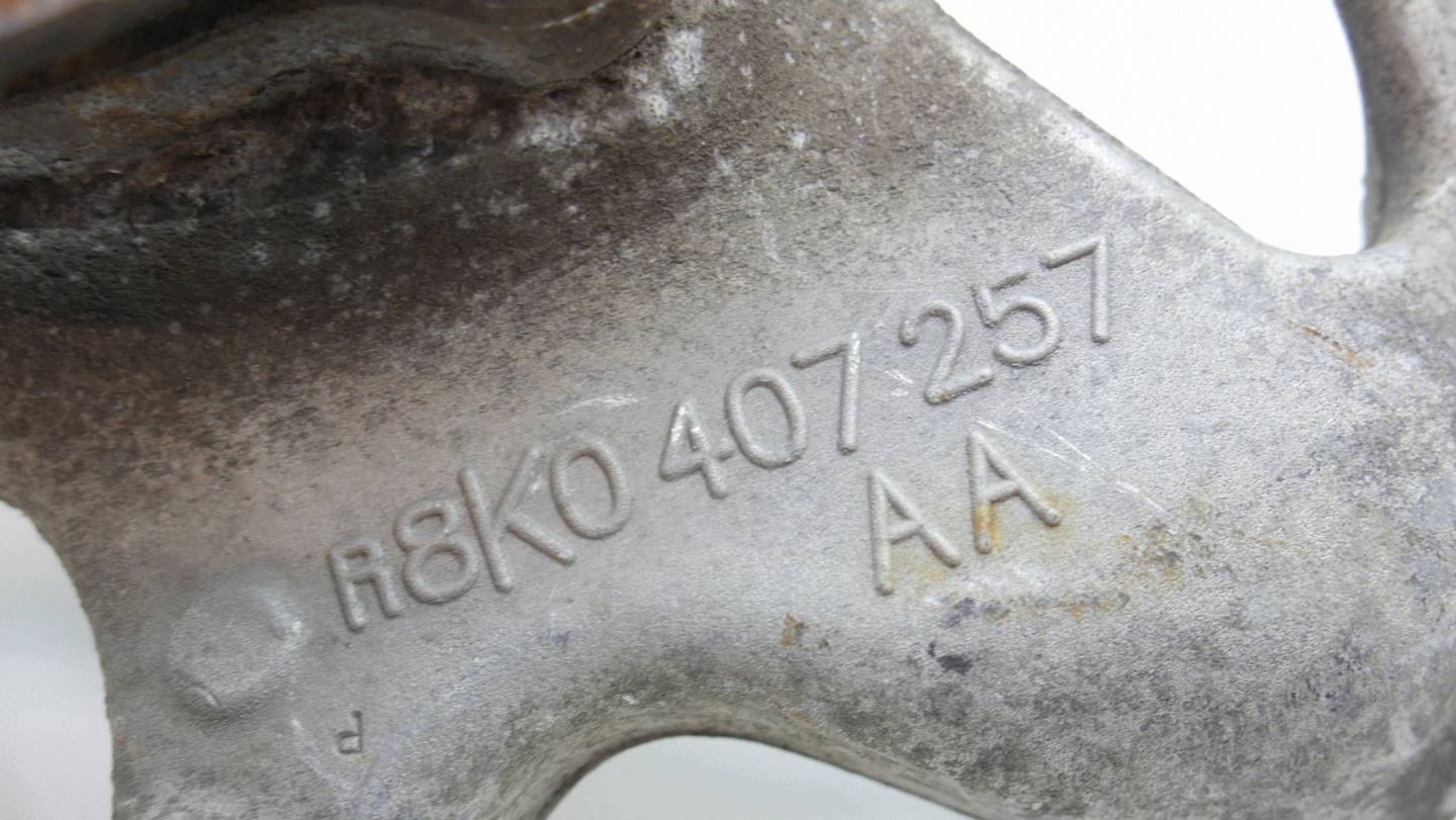 swing left left front front AUDI A6 C7 8K0407257A