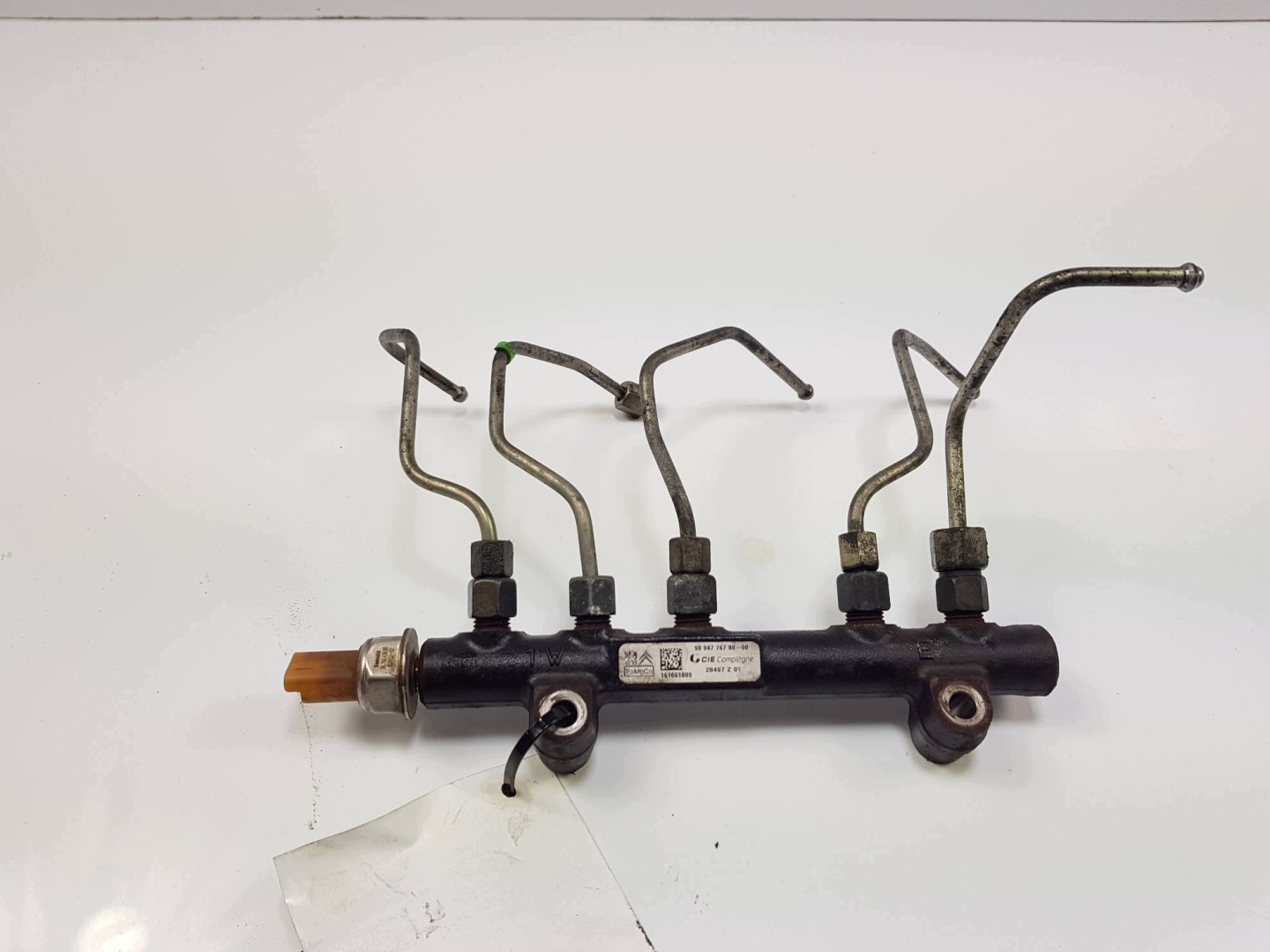 injection ramp 98047767-00 FORD TRANSIT CONNECT