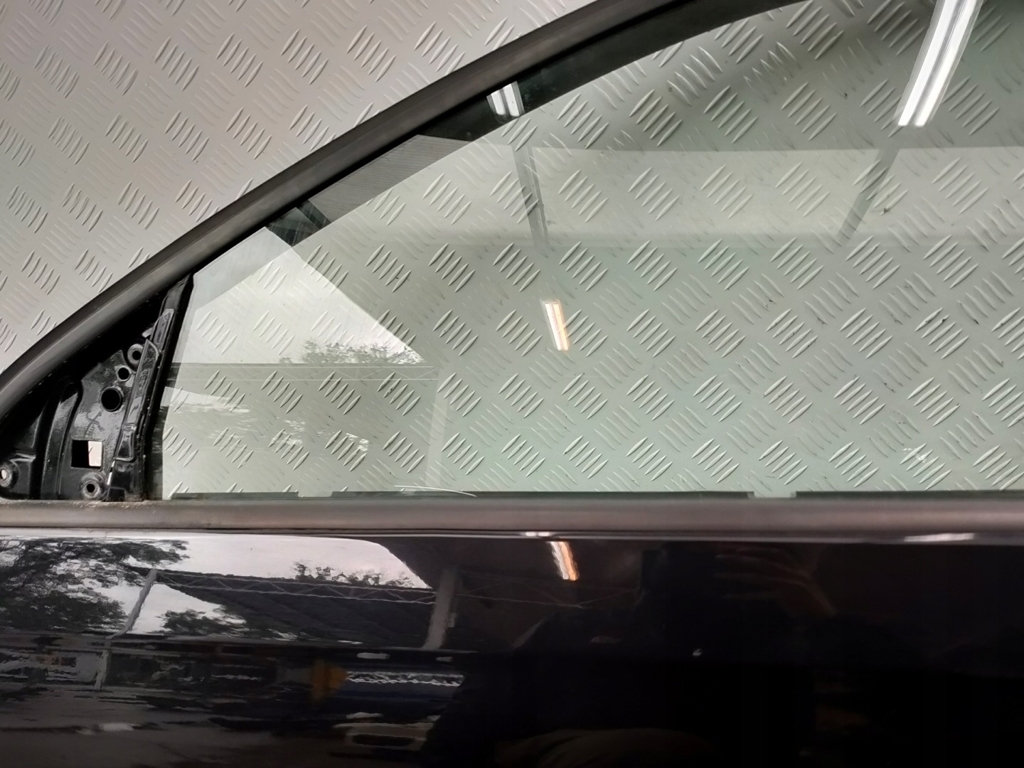 VW JETTA V 05-11 door front and rear. left colour LC9X KOMPLET