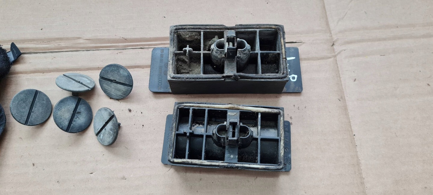 A7 4G S7 bracket holder mouldings PROGOWEJ 4G0802845 4G0802847 A6 C7 4G
