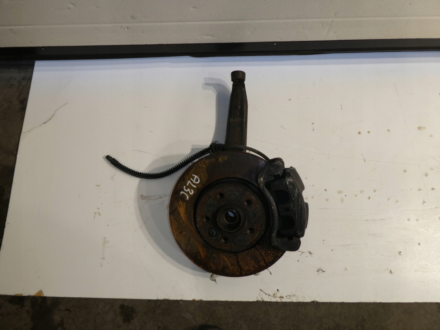 swing front right VW AMAROK 2H0407258