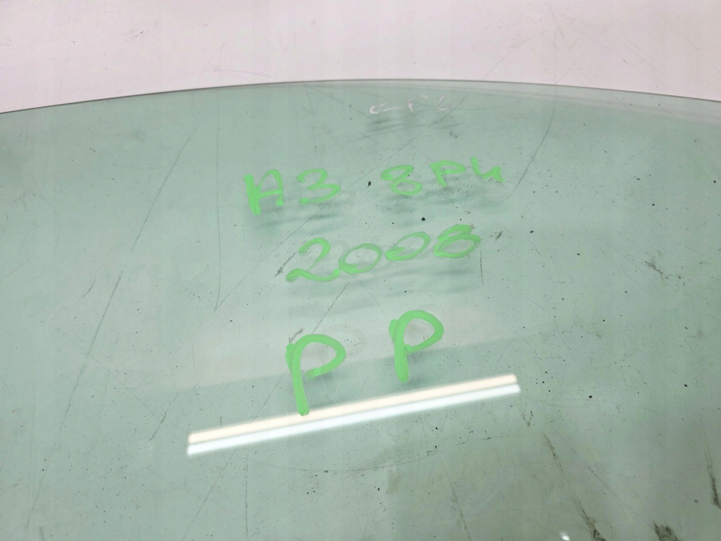 window side door right front AUDI A3 8P4 SPORTBACK 2008R