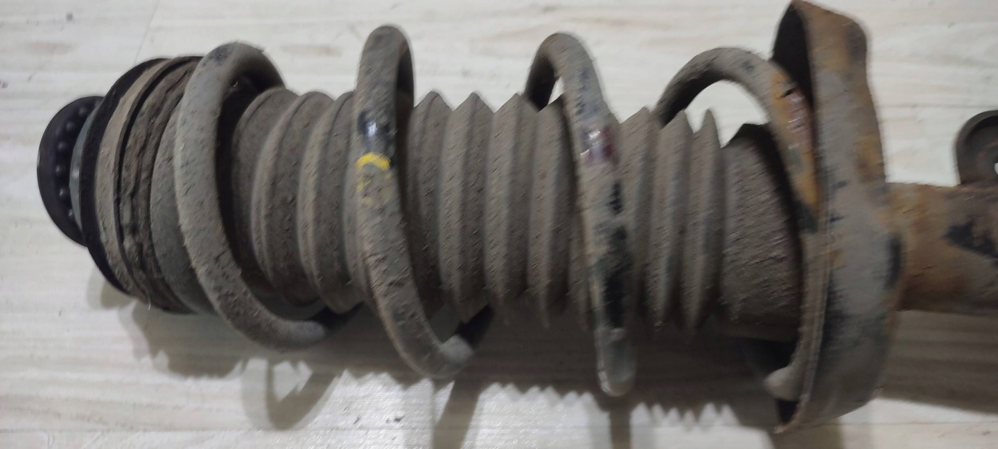 Fiat Tipo 2018 front left shock absorber osi przedniej ze spring