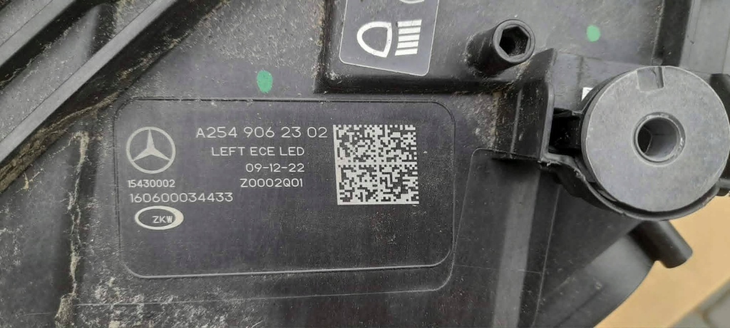 light front FULL LED DIGITAL LIGHT MERCEDES-GLC C254 A2549062302